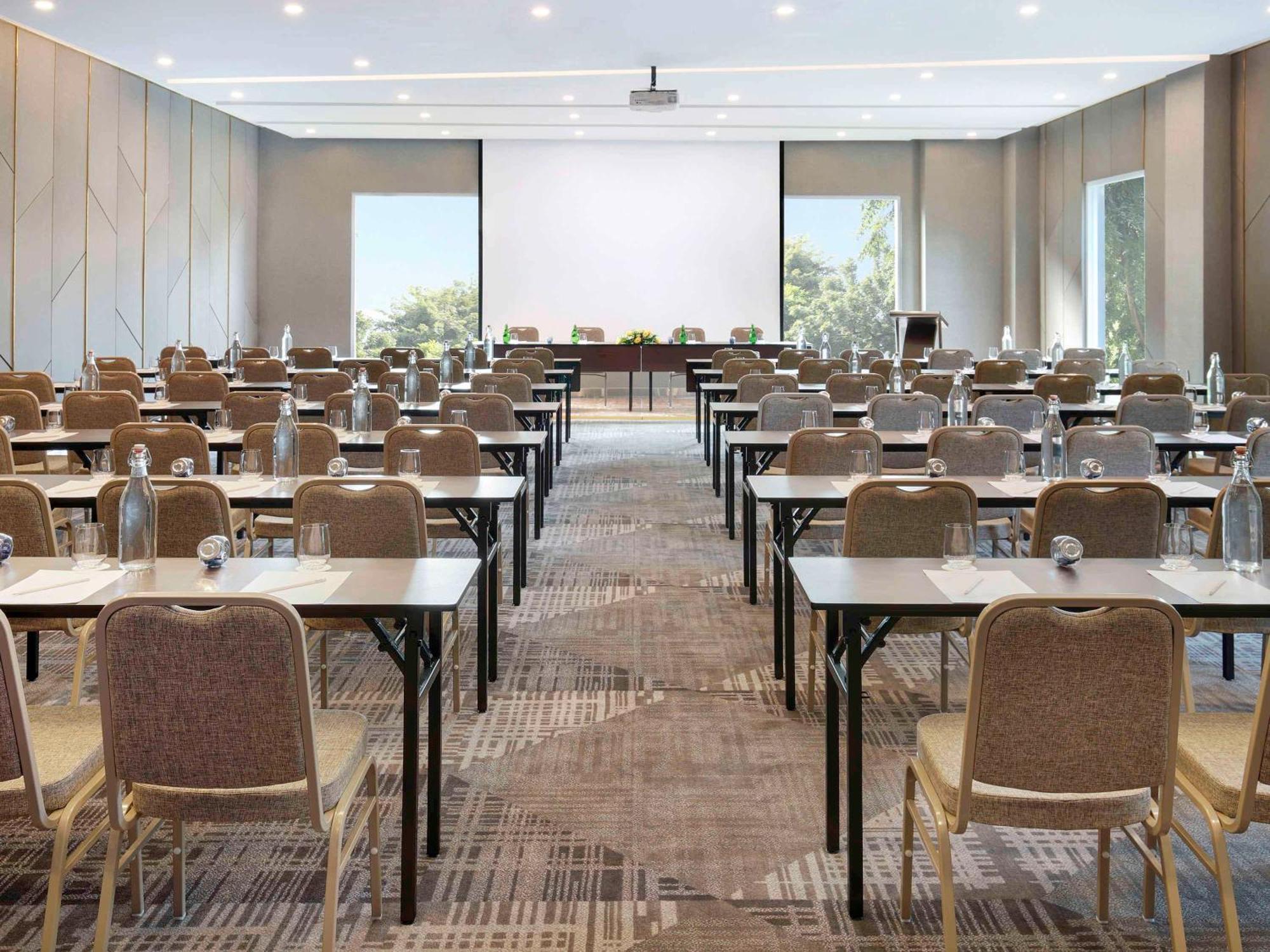 Novotel Jakarta Cikini Eksteriør bilde